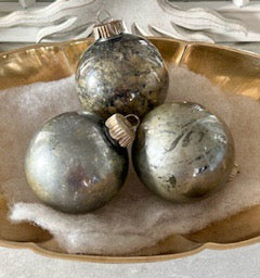 Faux Marble, Metallic, and Mercury Ornaments Workshop (In-Person)