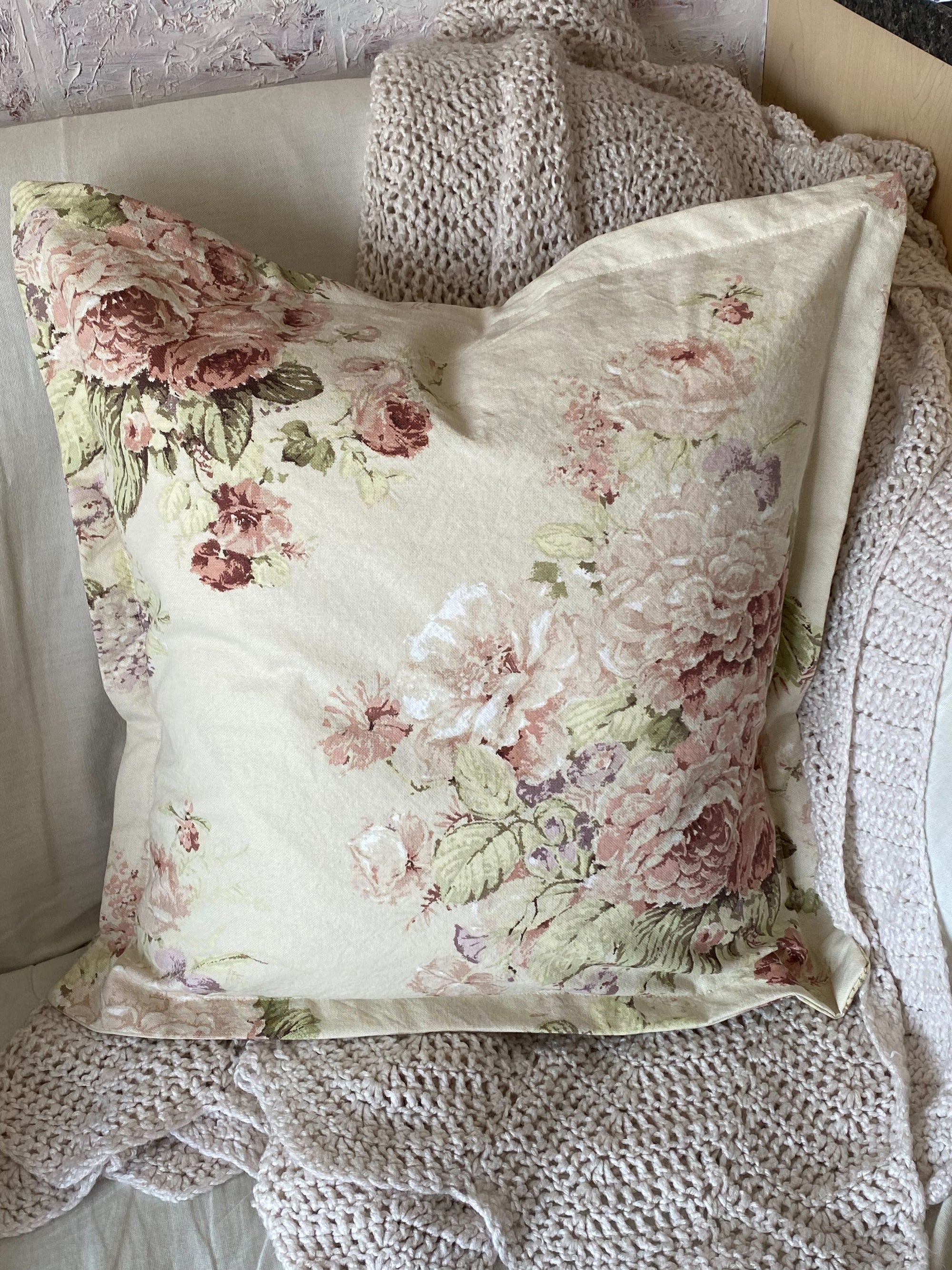 Country Rose Pillow Cover