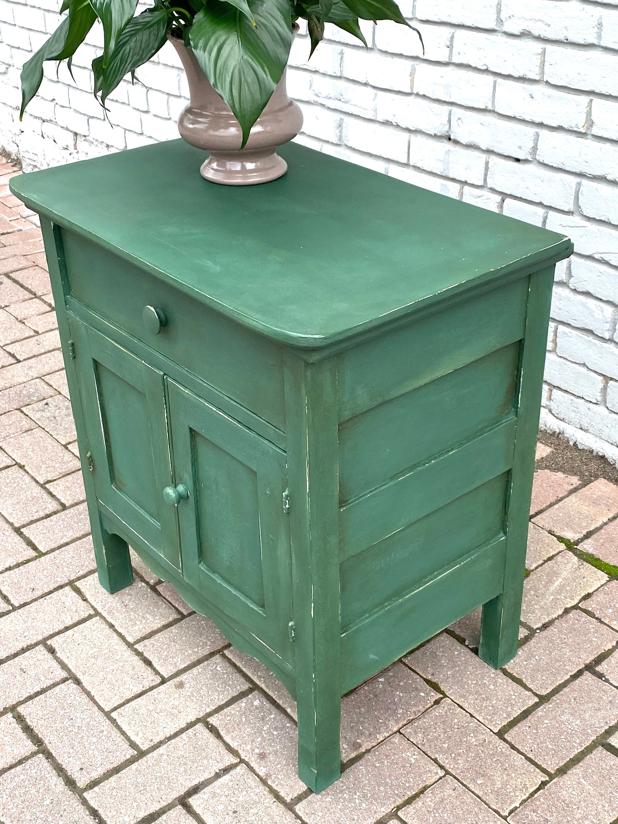 Classic Farmhouse Washstand