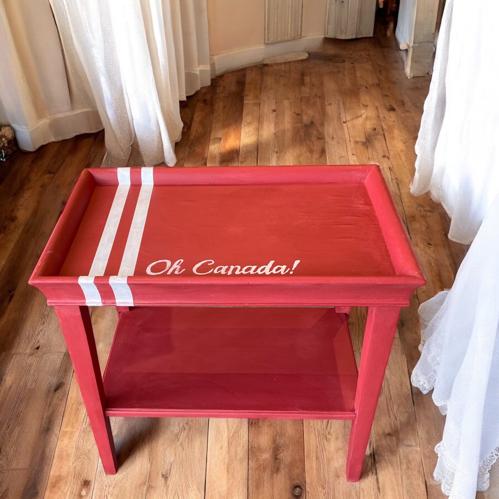 Oh Canada! Accent Table – A Proud & Playful Tribute 🇨🇦