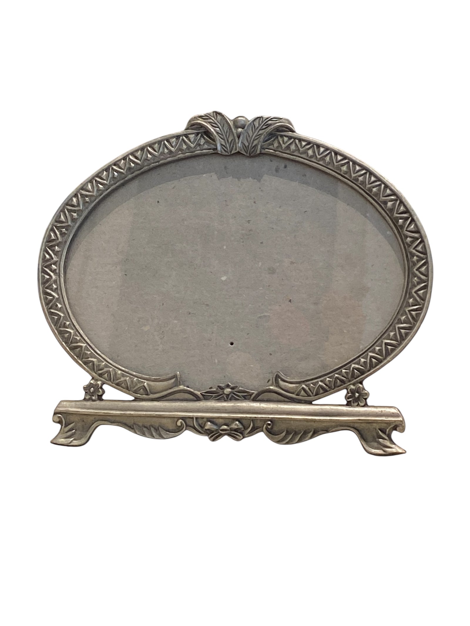 Vintage Oval Pewter Frame