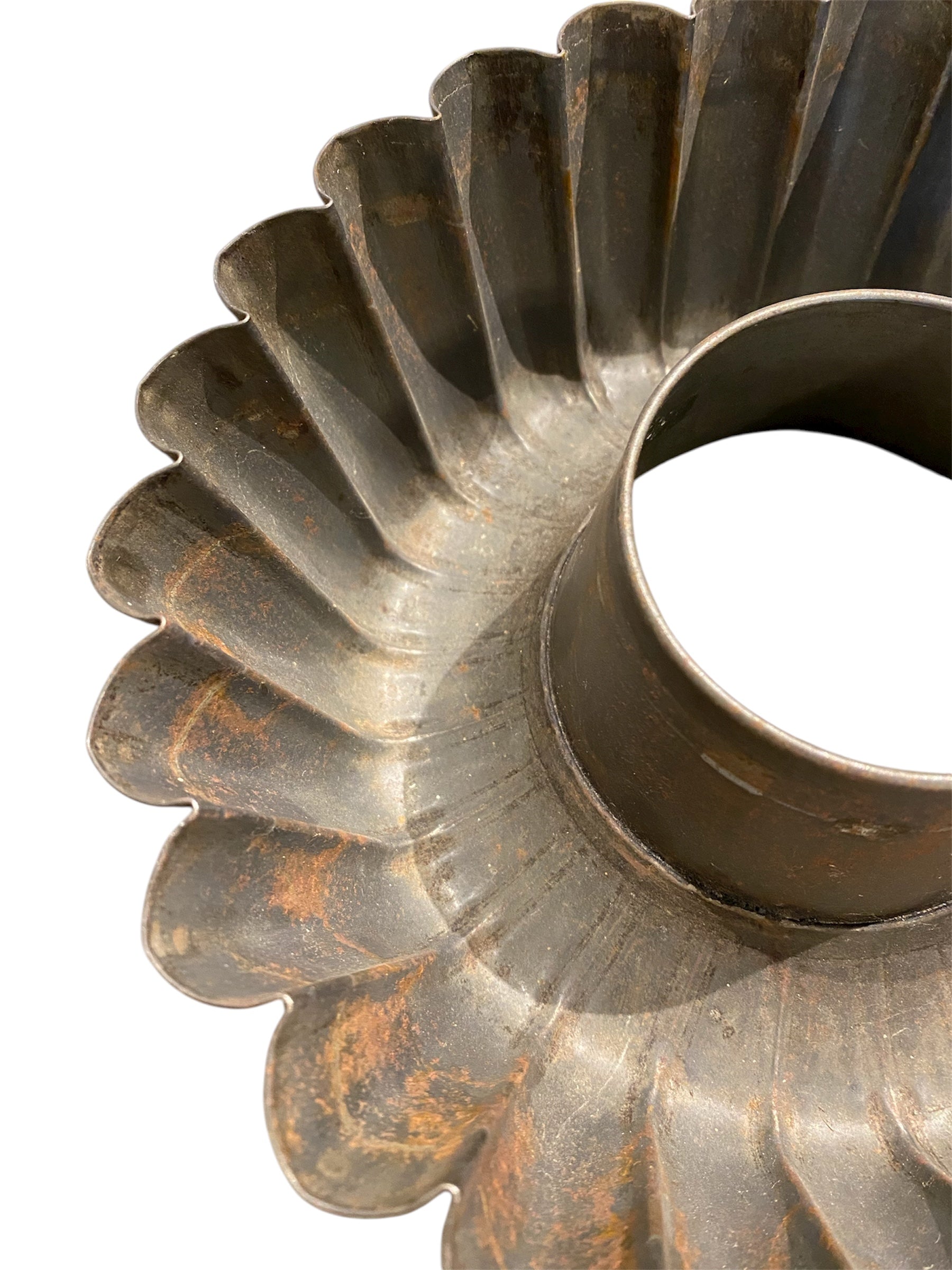 Primitive Fluted Ring Pan