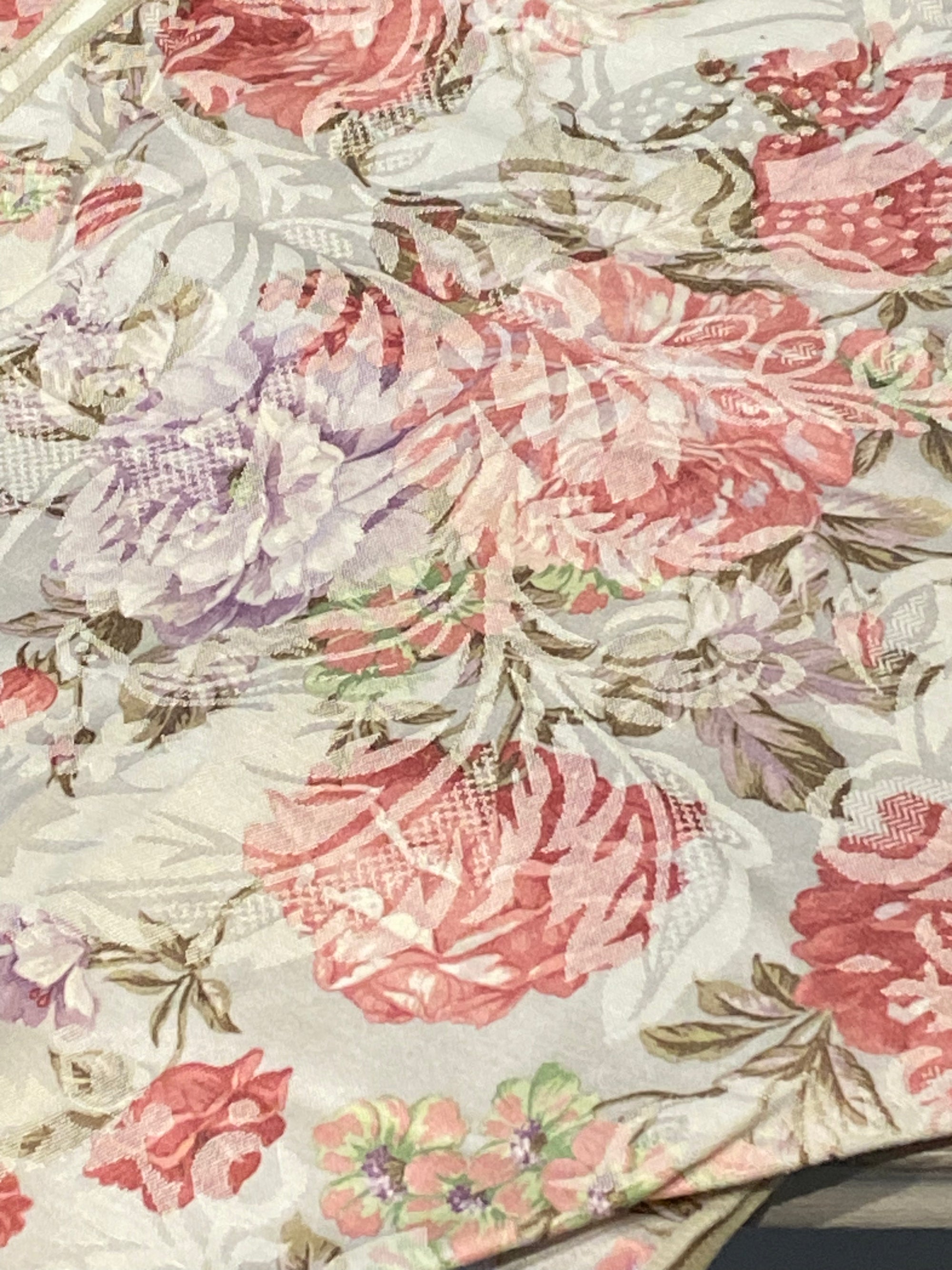 Shabby Chic Rose Table Runner