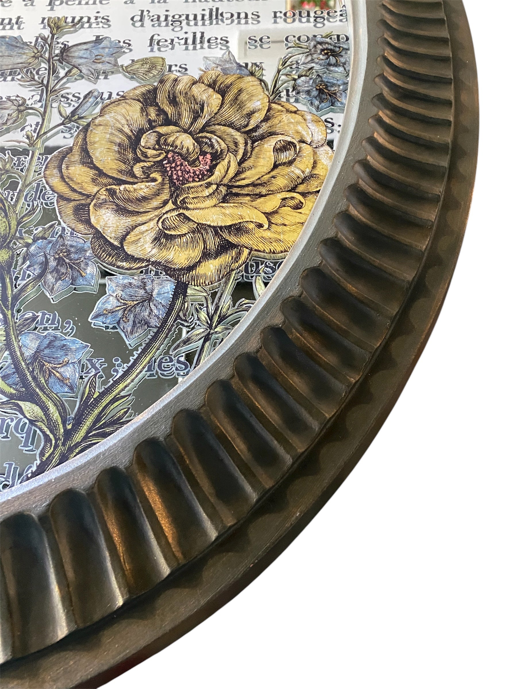 Ruffled Oval Mirror with Gold Accents and Flowers