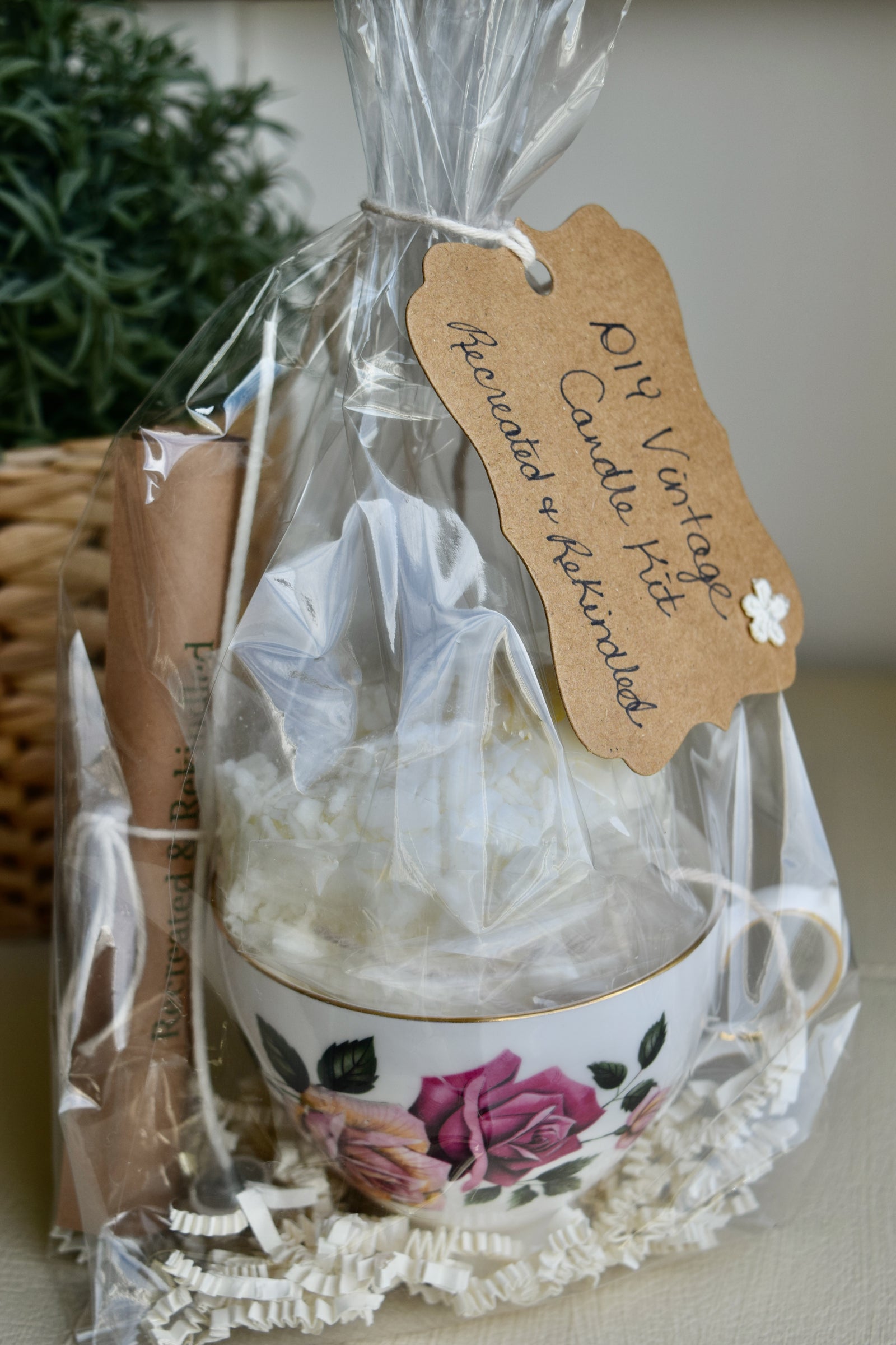 DIY Vintage Candle Kit - Pink Roses Teacup