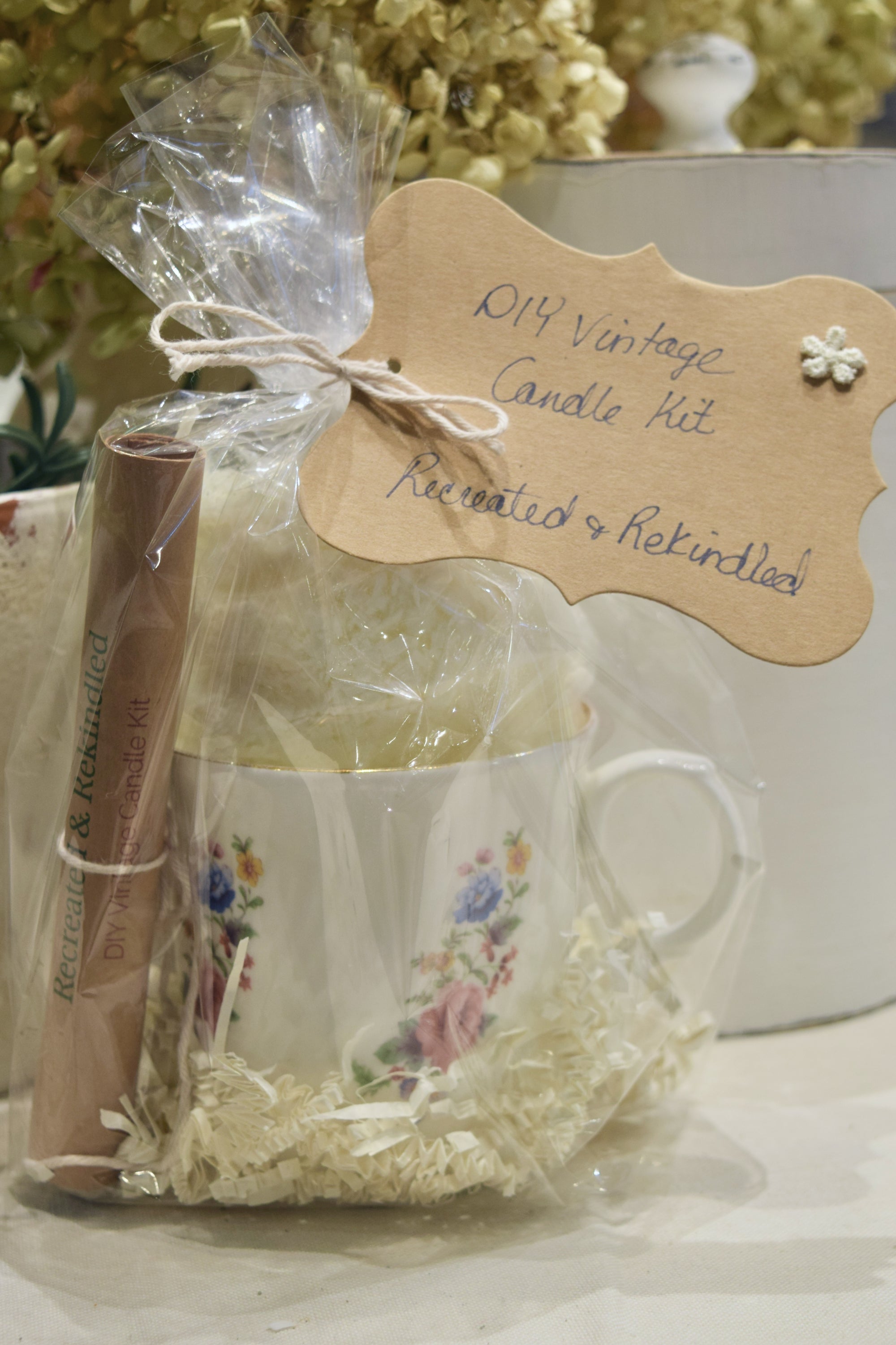 DIY Vintage Candle Kit -Floral Swirl Teacup