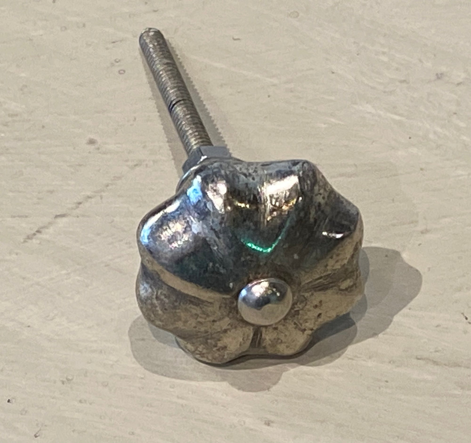 Silver Flower Knob