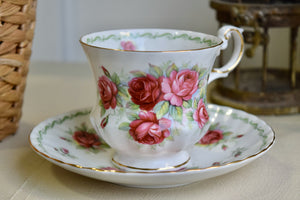 DIY Vintage Candle Kit - Pink Rose Teacup & Saucer