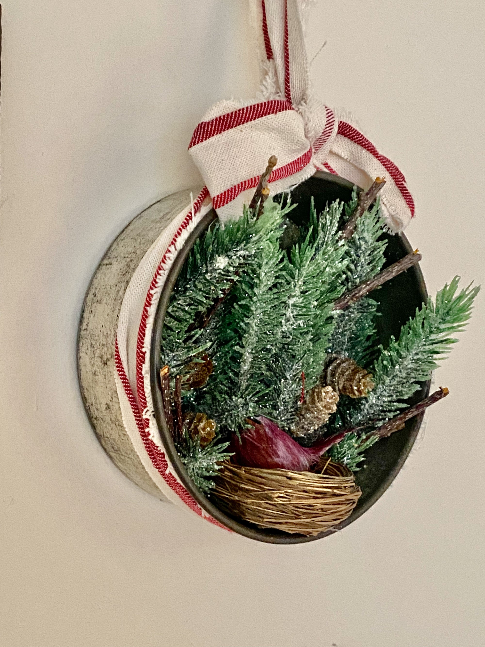 Recreated for Christmas: The Vintage Tin Wreath (In-Person)