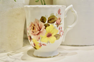 DIY Vintage Candle Kit - Pink and Yellow Bouquet Teacup