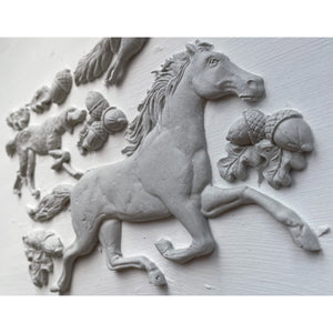 Horse & Hound IOD Mould